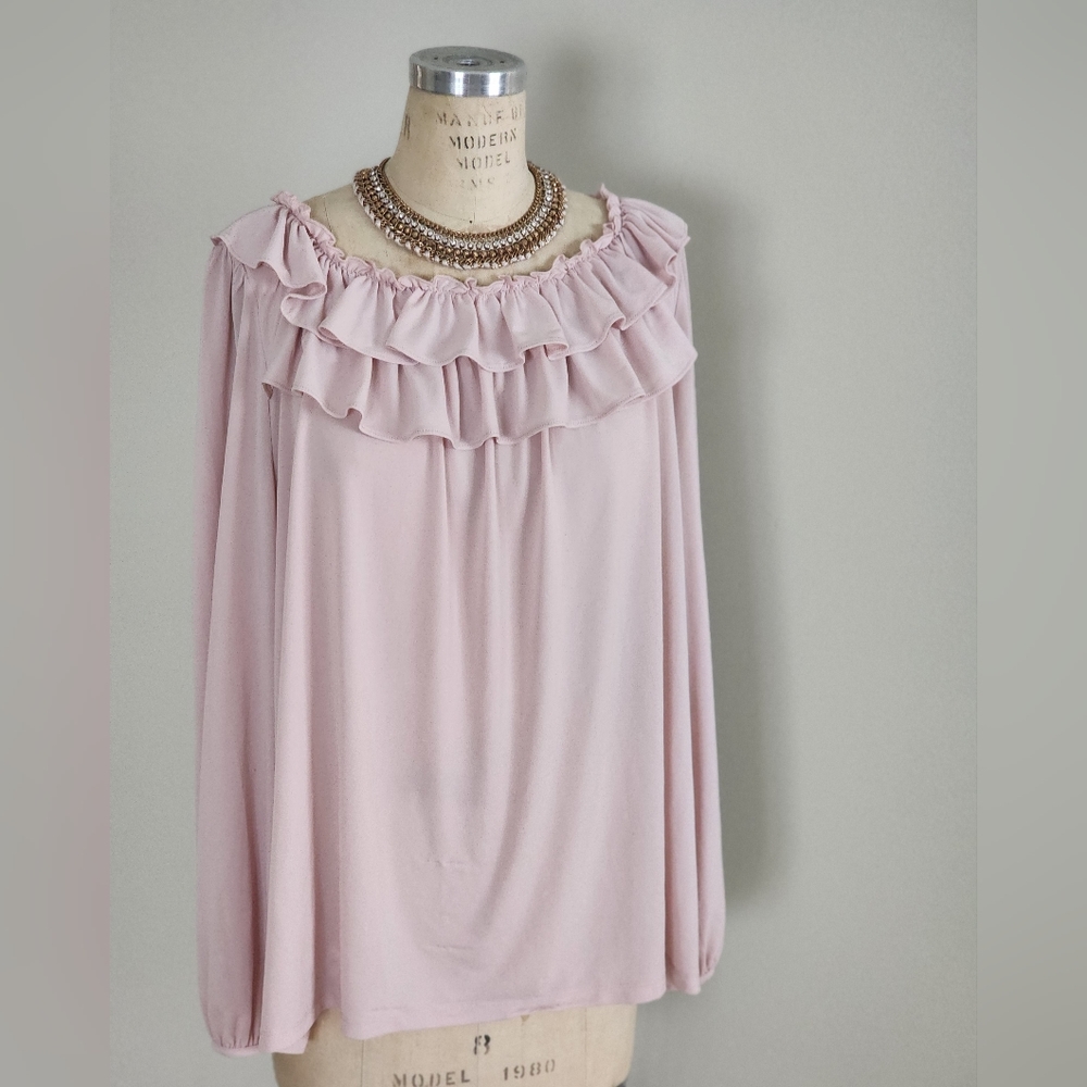 Ann Taylor ruffles neckline top
